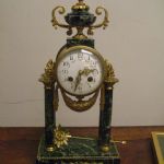 370 7444 TABLE CLOCK